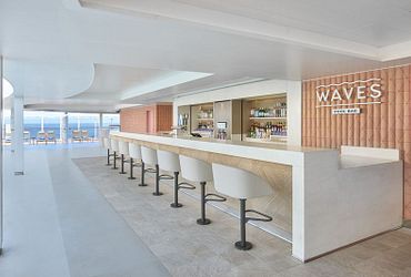 Waves Poolbar