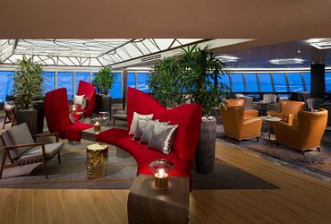 Crow’s Nest Bar 