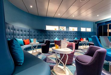 TUI Bar