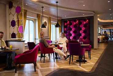 French Kiss Bar & Bistro