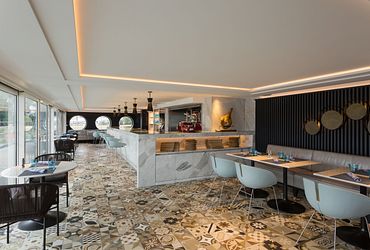 Blue Bar Grill