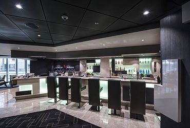 Edge – Cocktail Bar