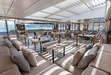 Yacht Club