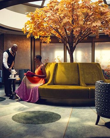 Queen Anne | Grills Lounge