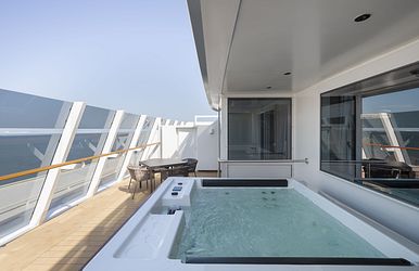 Eigener Whirlpool in der Owner's Suite