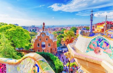 Q:\Destinationen\Spanien\Katalonien\Barcelona\Park Güell\Barcelona_Park Güell_AdobeStock_272324306 © Feel good studio_abo.jpeg