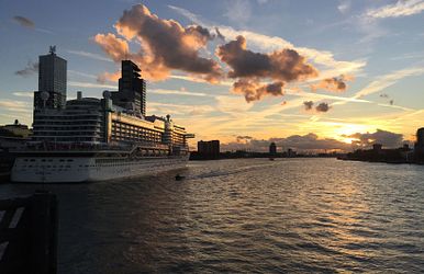 AIDAperla in Rotterdam