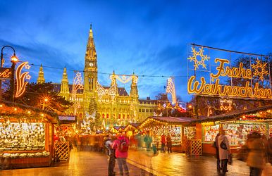 Q:\Destinationen\Österreich\Wien\Weihnachten in Wien\Christkindlsmarkt Wien AdobeStock_71245007©sborisov.jpeg