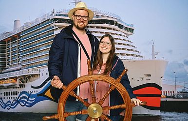 Tobi und Nina auf der AIDAcosma