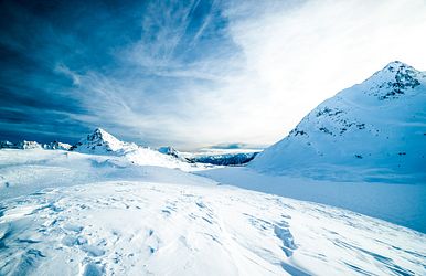 Schneeberge in der Arktis