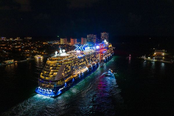 Celebrity Beyond Kreuzfahrten