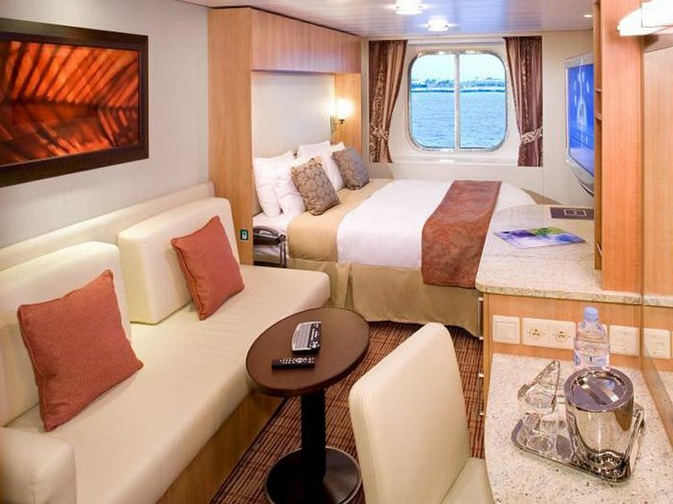 Celebrity Eclipse - Celebrity Cruises - Family Aussenkabine (FV)