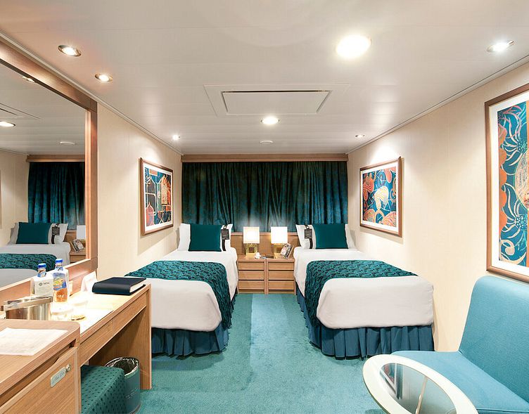 MSC Poesia - MSC Cruises - Junior Kabine mit Meerblick und teilweiser Sichtbehinderung (OO)