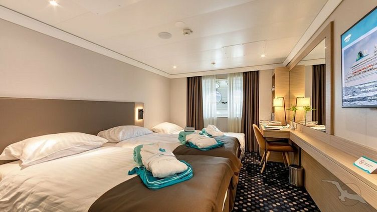 MS Amera - Phoenix Seereisen - 2-Bett außen mit Bullaugen Saturn-/Oriondeck (2-3 Personen) (J3)