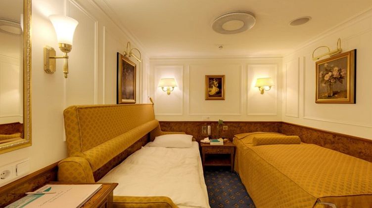MS Deutschland - Phoenix Seereisen - 2-Bett-Innenkabine Kat. E