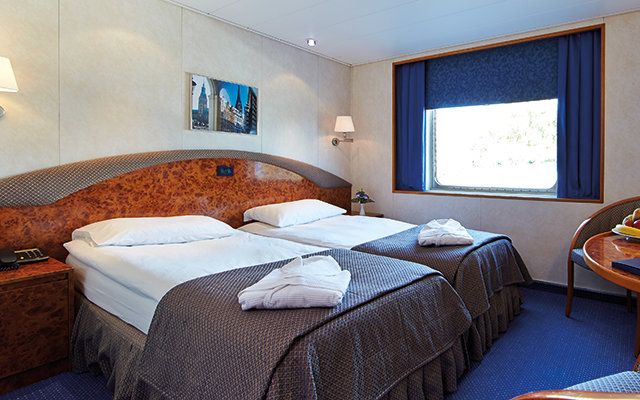 MS Hamburg - Plantours Hochseekreuzfahrten - Zweibett außen, Deck 3 und 4 (HK08)