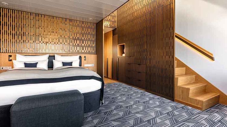 Mein Schiff 2 - TUI Cruises - Himmel & Meer Suite (SKHO)