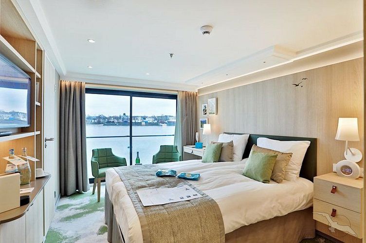 MS Alena - Phoenix Flusskreuzfahrten - Zweibett außen mit frz. Balkon Oriondeck (E)