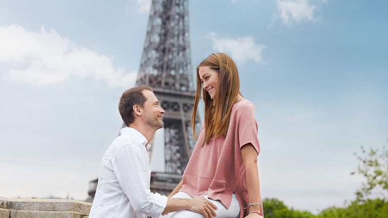 SN PARIS EIFFELTURM PAAR