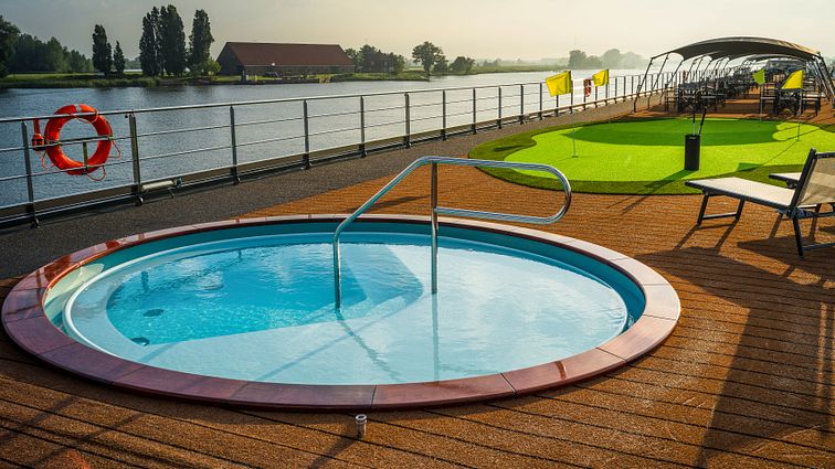 Nicko Cruises Fluss VikcoVision Sonnendeck