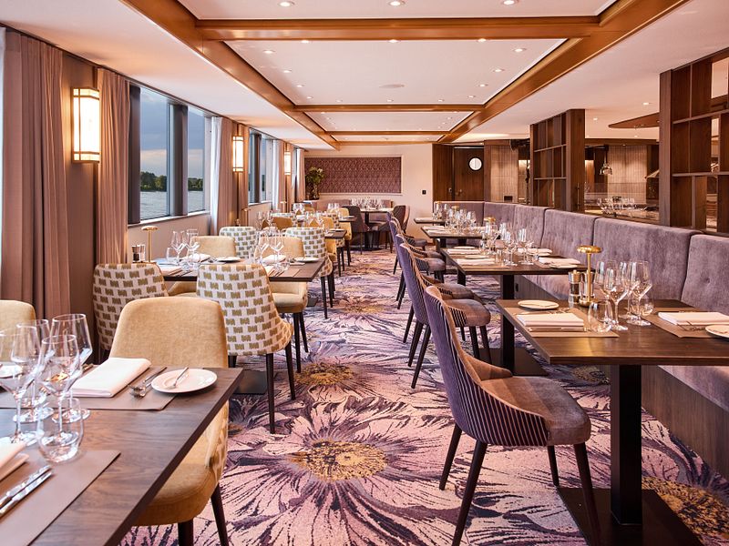 Riverside Restaurant