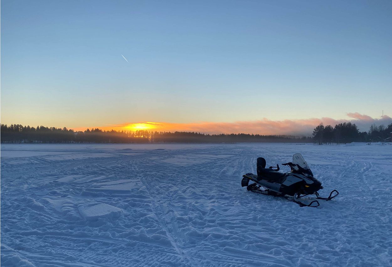 Schneemobil Schwedisch Lappland