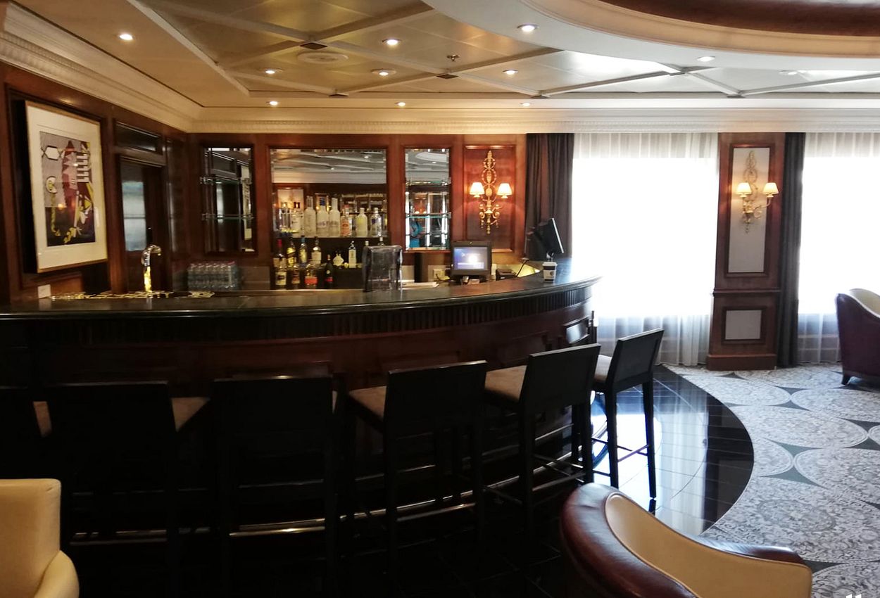 Die Discoveries-Bar
