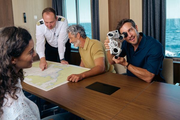 Themenreise Wissen auf See - Übungen mit einem Sextant