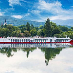 MS MAXIMA - Nicko Cruises - MS MAXIMA