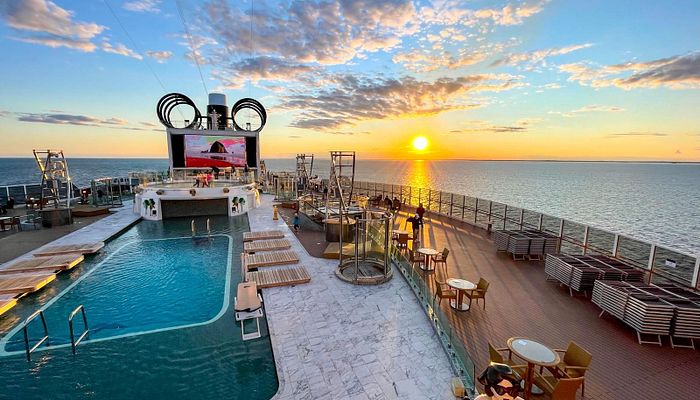 MSC Seaview Sonnenuntergang
