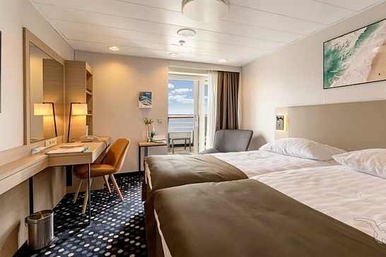 MS Amera - Phoenix Seereisen - 2-Bett-Superior mit Balkon Salondeck *SILBER* (P2)