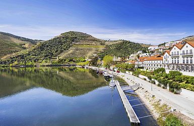 Q:\Destinationen\Portugal\Festland\Douro\Pinhao_AdobeStock_164376390 © kite_rin_abo_web.jpg