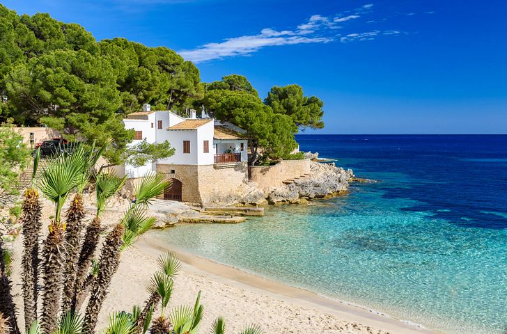 Impression zu Mein Schiff Suiten Sommer 2026 - Mein Schiff Flow - Willkommensreisen mit Korsika oder Marokko