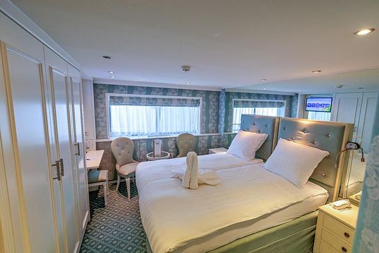 Compass Empress Hauptdeck