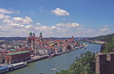 kreuz­fahr­ten ab passau