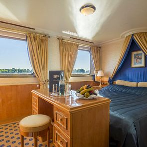 MS CASANOVA - Nicko Cruises - MS CASANOVA