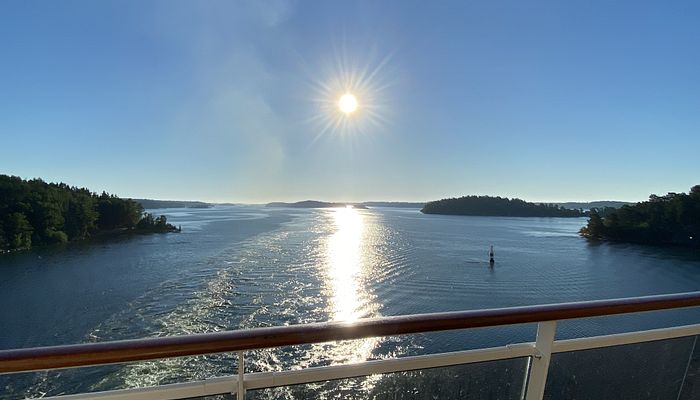MSC Preziosa Reling