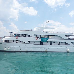 Amalia Yacht