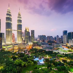 Kuala Lumpur_AdobeStock_91743793©SeanPavonePhoto