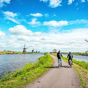 Kinderdijk Windmühlen_AdobeStock_158580650©riccam_abo_heller_ztv5