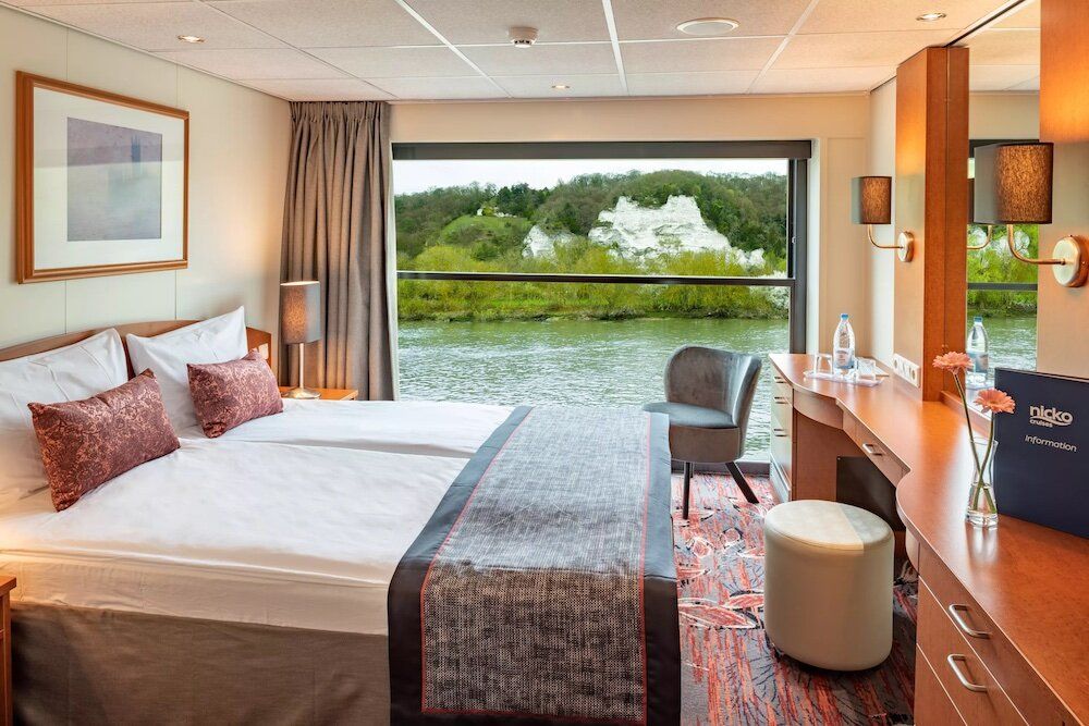 MS SEINE COMTESSE - Nicko Cruises - 2-Bett Deluxe Oberdeck (OL)