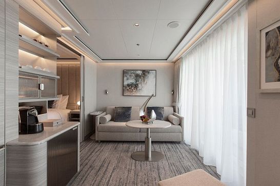 Silver Nova_Leben an Bord_Medallion Suite_©Silversea Cruises Ltd.