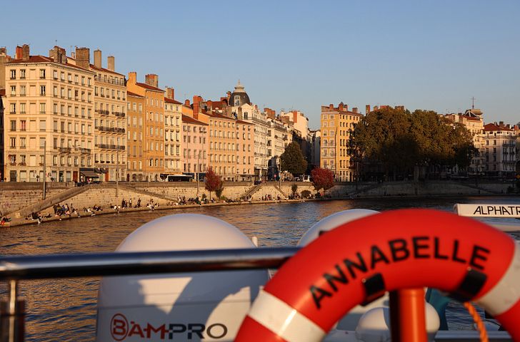 Impressionen zu Phoenix Flussreisen - MS Annabelle - Höhepunkte auf Rhône und Saðne