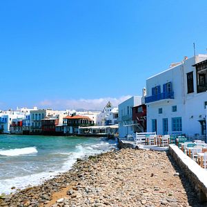 Silver Nova_Sport und Wellness_Pooldeck_©Silversea Cruises Ltd.