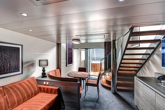 MSC Euribia - MSC Cruises - MSC Yacht Club Duplex Suite mit Jacuzzi (YJD)