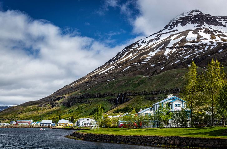 Impression zu Sommerferien 2026 - AIDAbella - Schottland & Island mit Sonnenfinsternis
