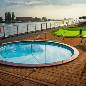 Nicko Cruises Fluss VikcoVision Sonnendeck 