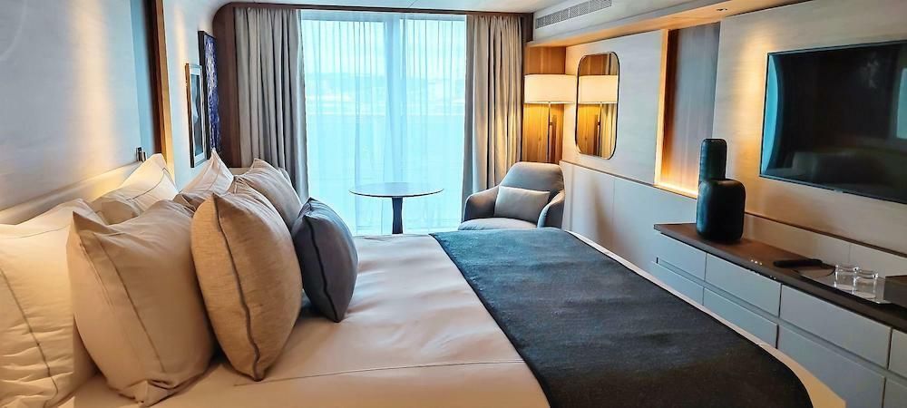 LE COMMANDANT CHARCOT - Ponant - Privilege Stateroom Deck 8 - 8 (PV8)