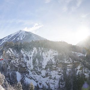 Glacier Express im Winter Schweiz