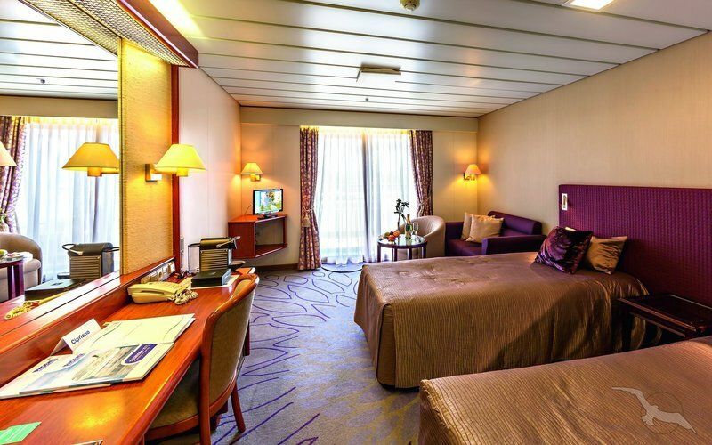 MS Artania - Phoenix Seereisen - 2-Bett-Junior Suite mit Balkon Jupiterdeck *SILBER* (S2)